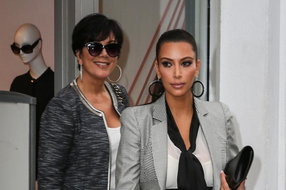 Kris Jenner offers to carry daughter