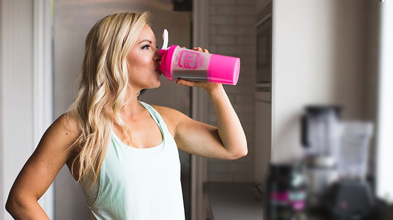 Drinking protein shake for weight loss